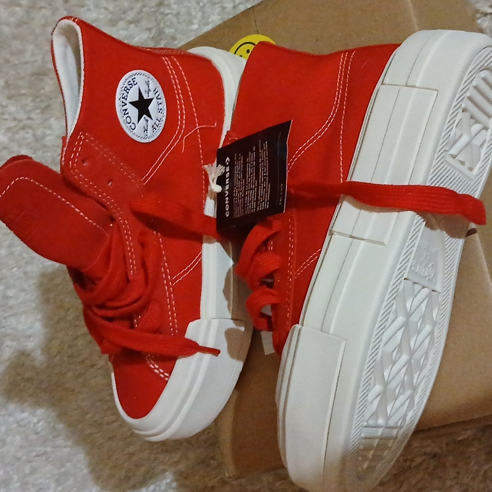 NWT Converse High Top - Picture 5 of 5